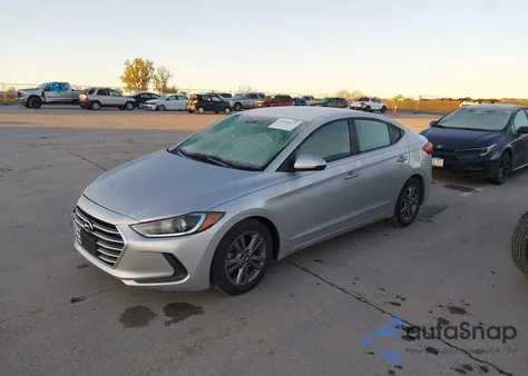 2017 Hyundai Elantra Se z USA, uszkodzony, nr VIN 5NPD84LF1HH148559